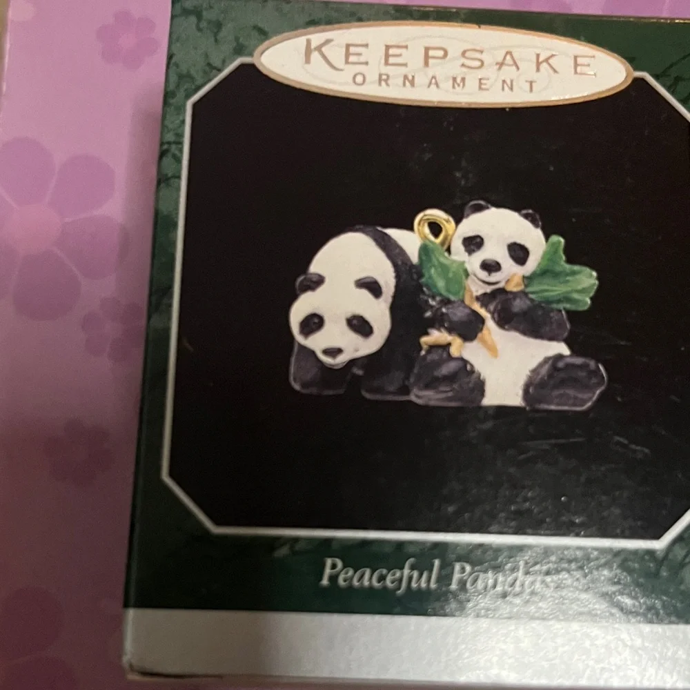 Hallmark Keepsake Ornament Collection - Green and Purple - Picture 3 of 6